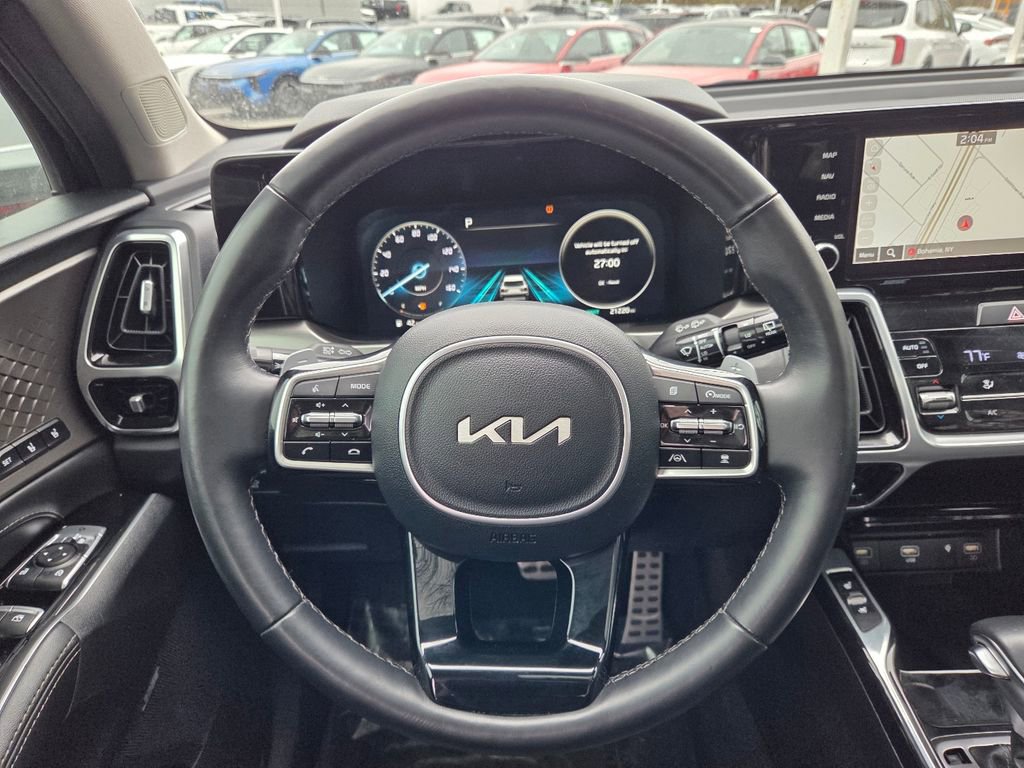 Used 2023 Kia Sorento SX AWD/4WD image 14