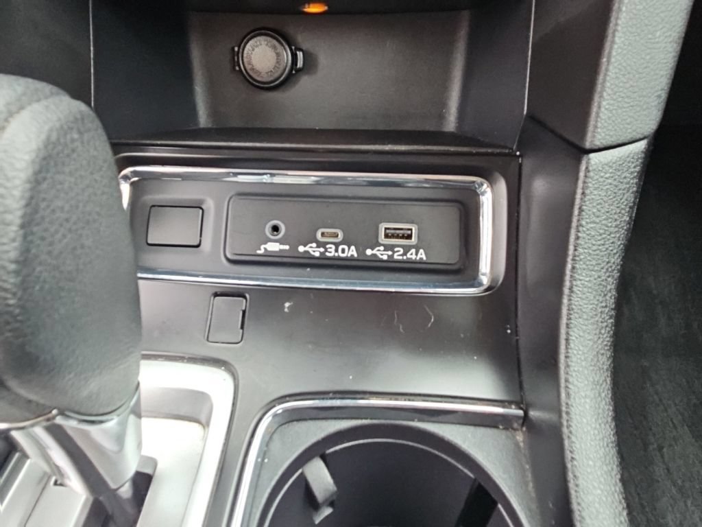 Used 2023 Subaru Ascent 8-Passenger AWD/4WD image 17