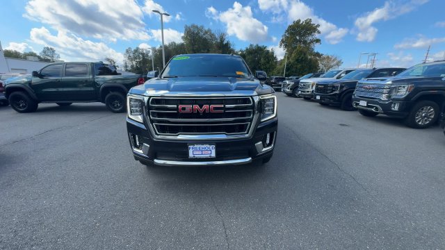 Certified 2023 GMC Yukon SLT w/ SLT Premium Package AWD/4WD image 3