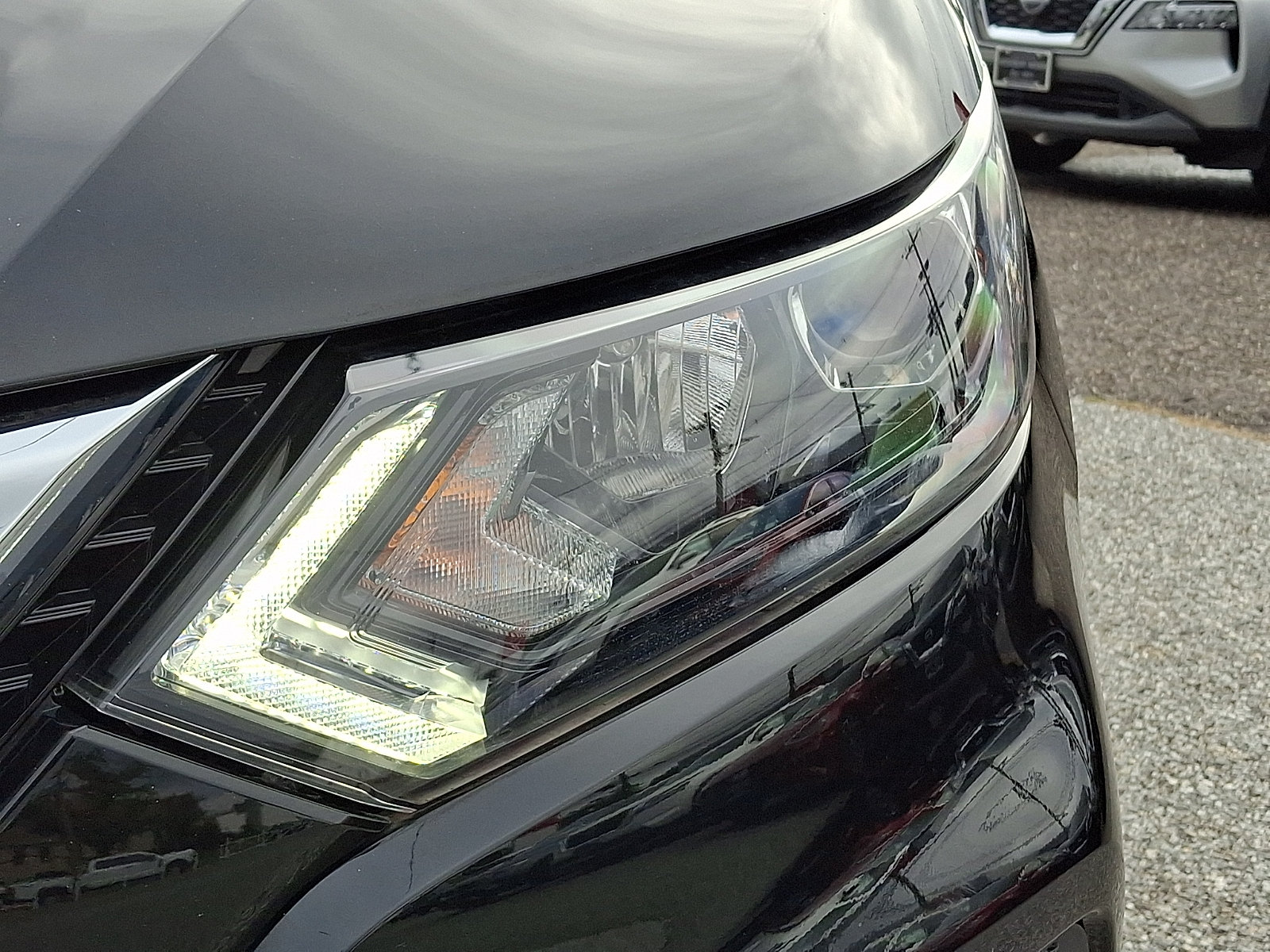 Certified 2022 Nissan Rogue Sport SV AWD/4WD image 9