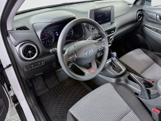 Used 2023 Hyundai Kona SE AWD/4WD image 13