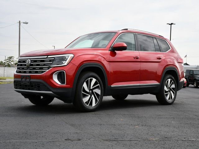 Used 2024 Volkswagen Atlas SEL AWD/4WD image 3