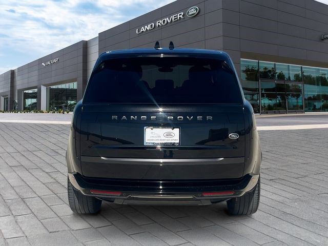 Used 2023 Land Rover Range Rover SE AWD/4WD image 4