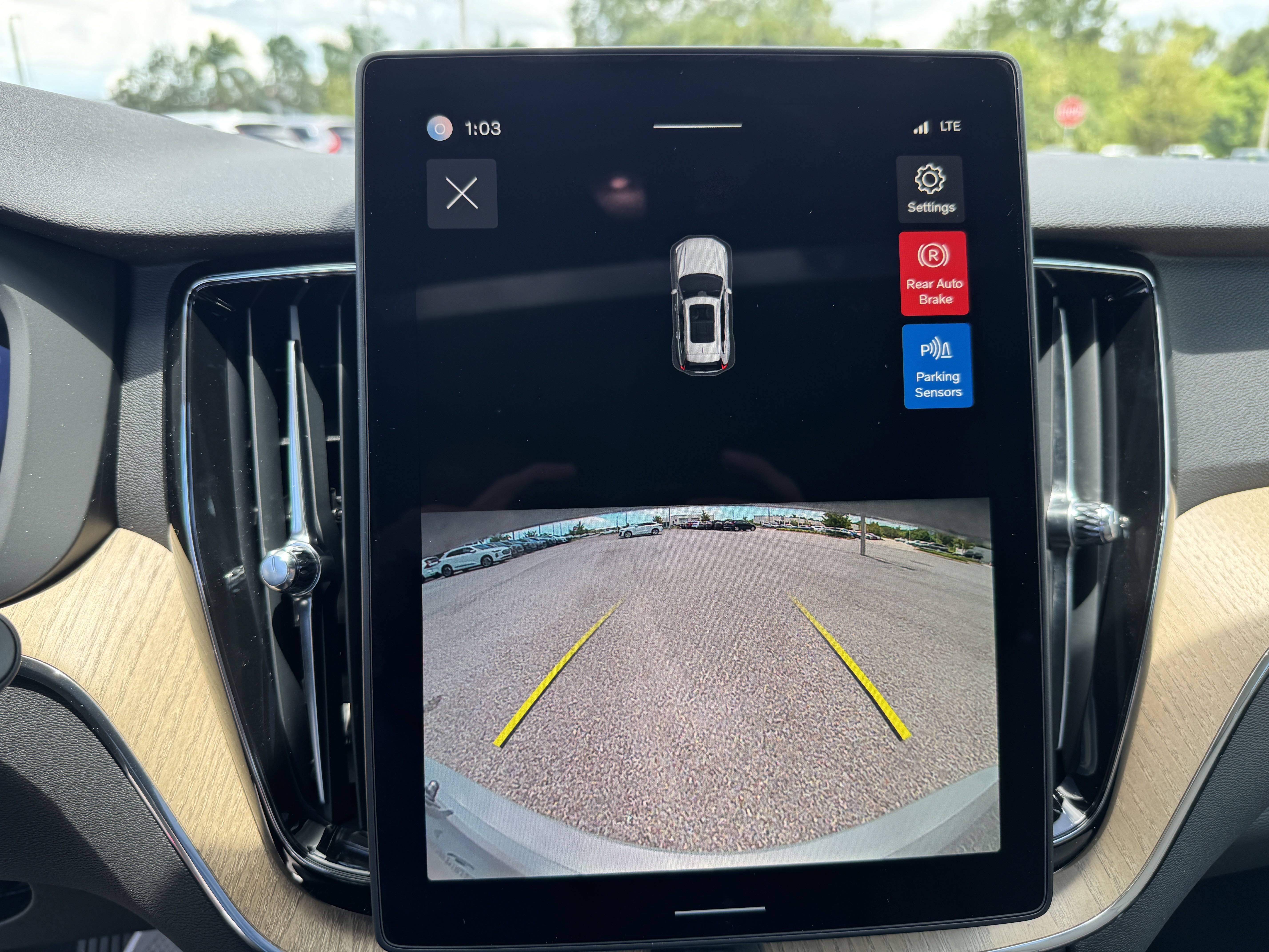 New 2026 Volvo XC60 B5 Core w/ Protection Package image 22