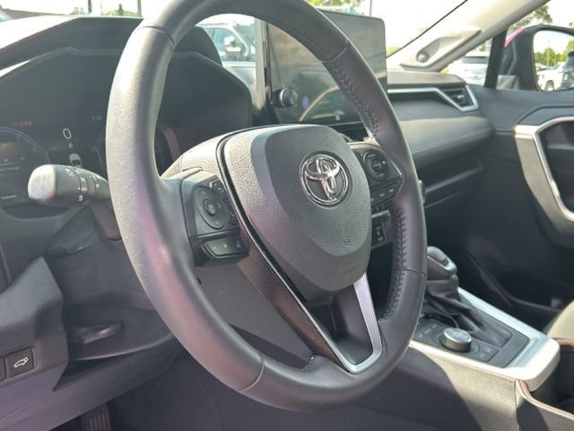 Used 2023 Toyota RAV4 Limited w/ Limited Grade Weather Package AWD/4WD image 33