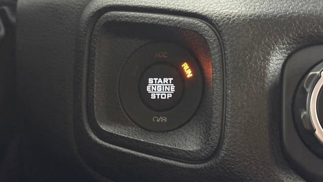 Used 2024 Jeep Wrangler Unlimited AWD/4WD image 37