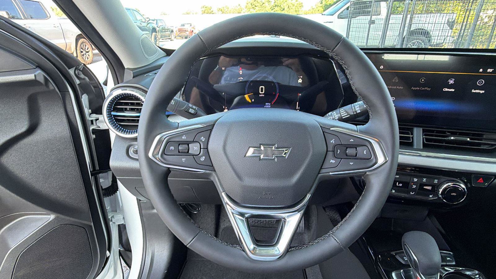 New 2026 Chevrolet Trax LT w/ Driver Confidence Package FWD image 20