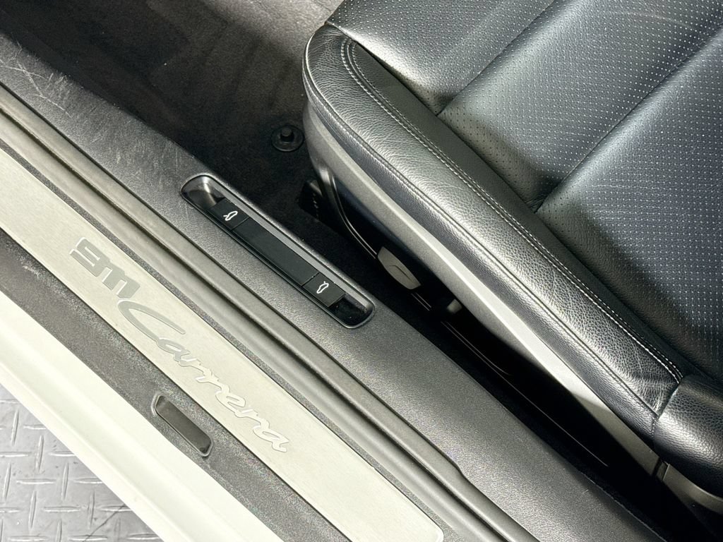 Certified 2022 Porsche 911 Carrera RWD image 23
