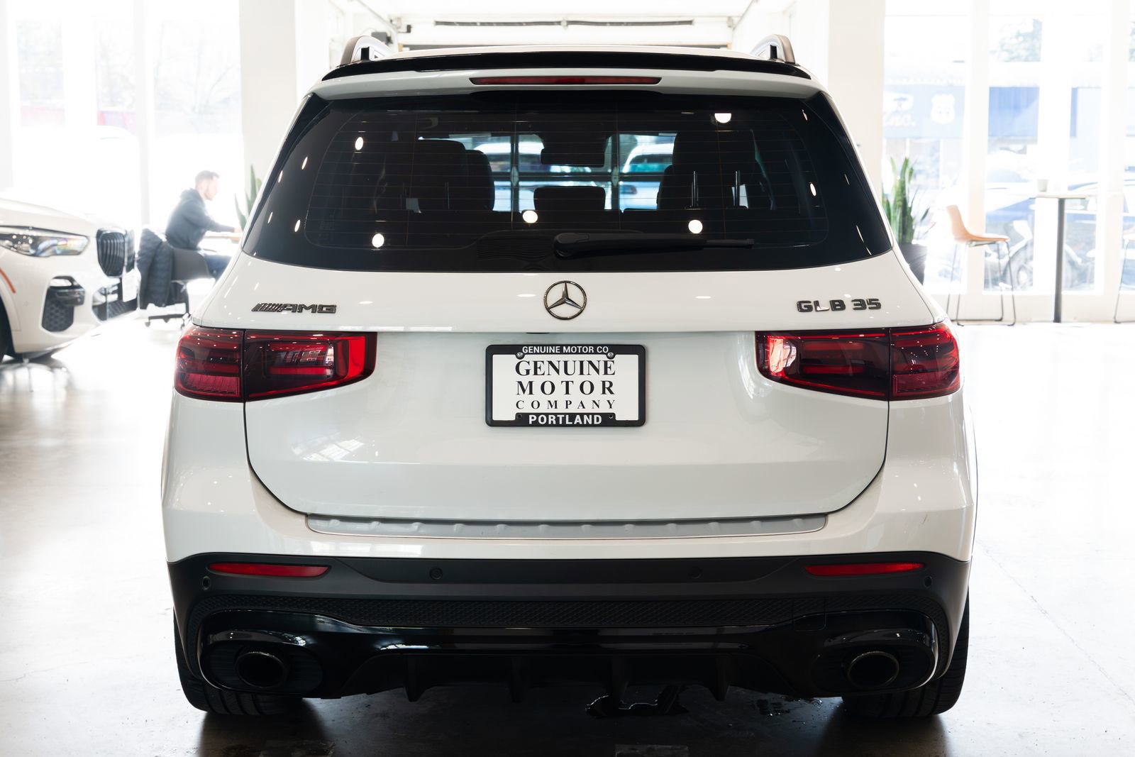 Used 2024 Mercedes-Benz GLB 35 AMG 4MATIC image 5