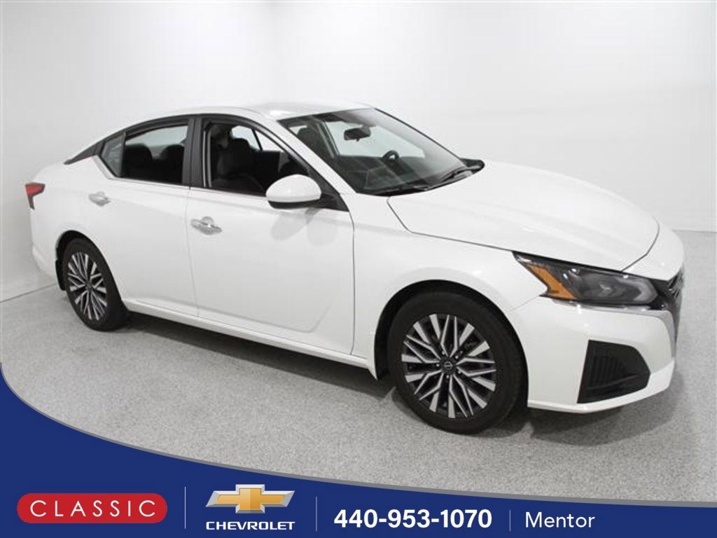 Used 2023 Nissan Altima 2.5 SV