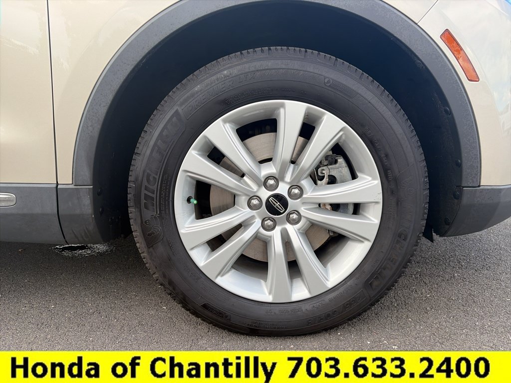 Used 2017 Lincoln MKX Select w/ Select Plus Package AWD/4WD image 29