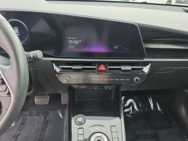 Used 2024 Kia Niro Wind w/ Wind Preserve Package FWD image 17