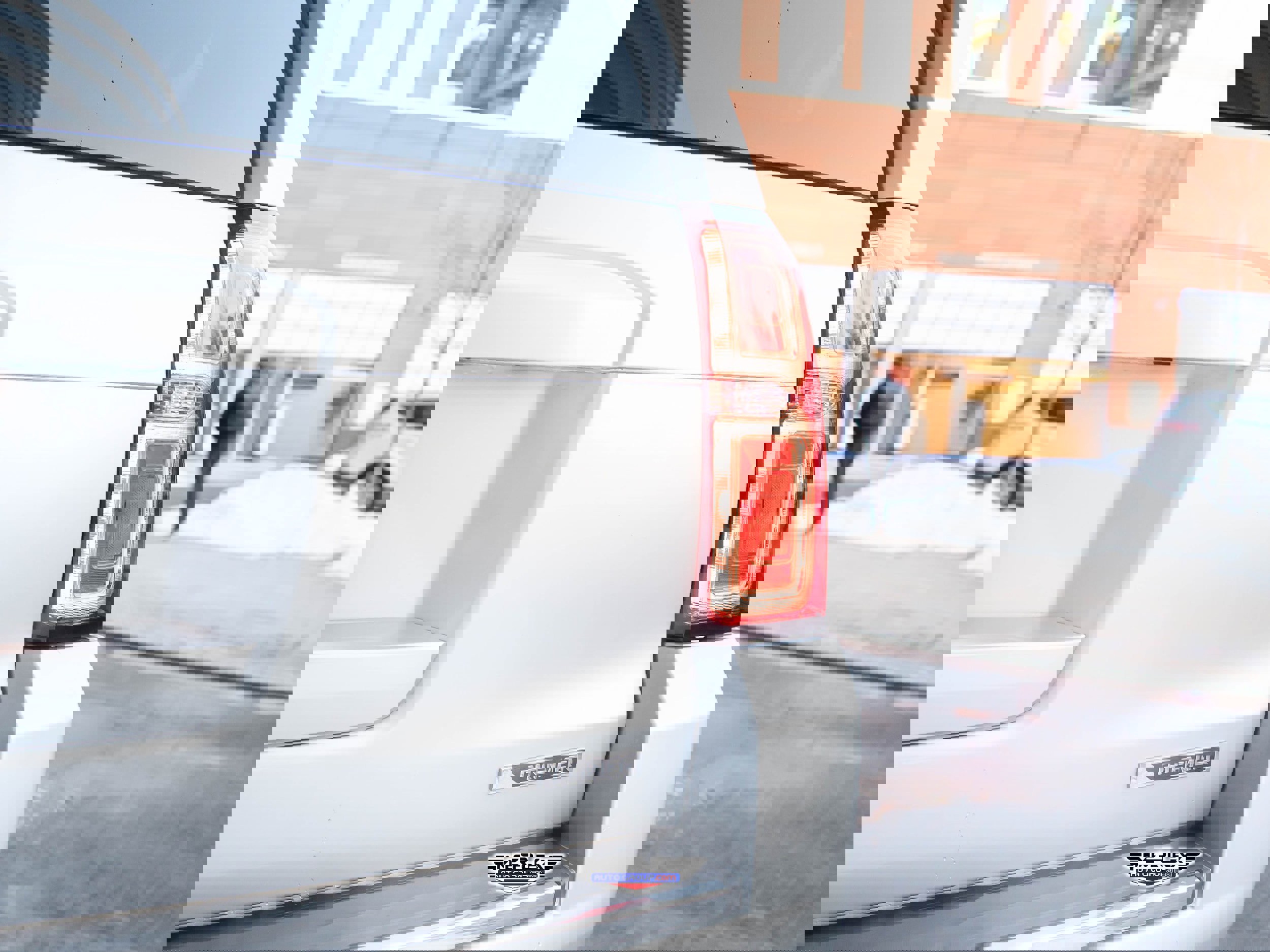 Used 2017 Chevrolet Suburban Premier image 51