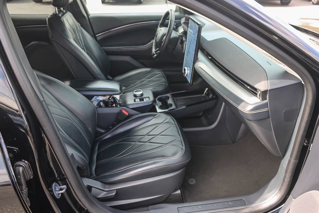 Used 2022 Ford Mustang Mach-E Select RWD image 19