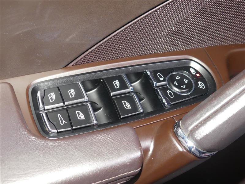 Used 2017 Porsche Cayenne GTS AWD/4WD image 21