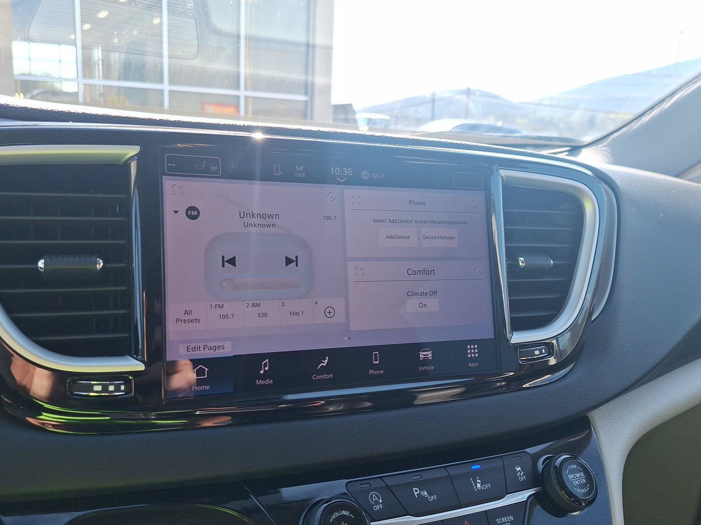 Used 2023 Chrysler Pacifica Touring-L FWD image 26