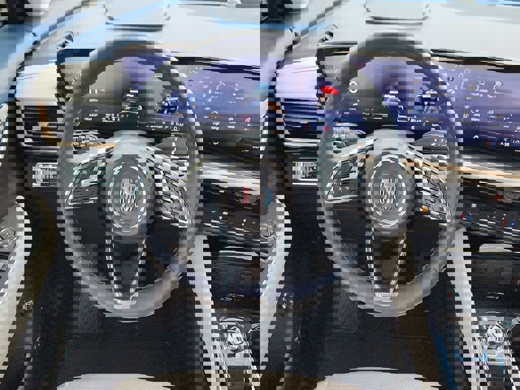 Used 2024 Buick Envision Avenir image 12