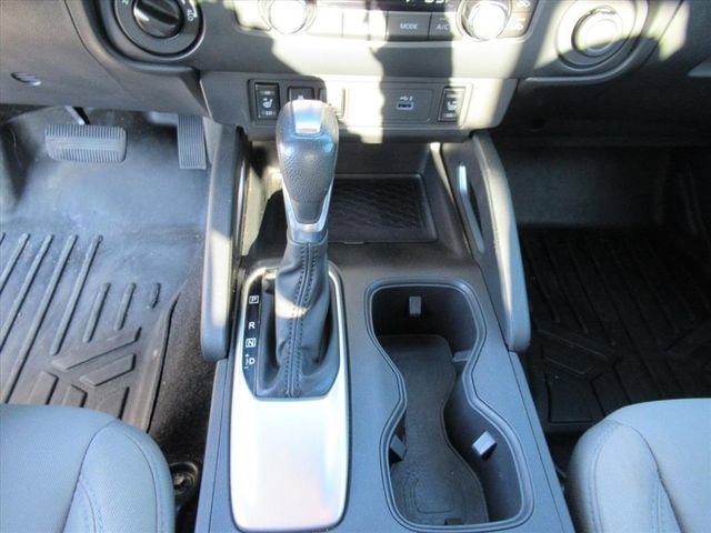 Used 2022 Nissan Frontier SV image 22