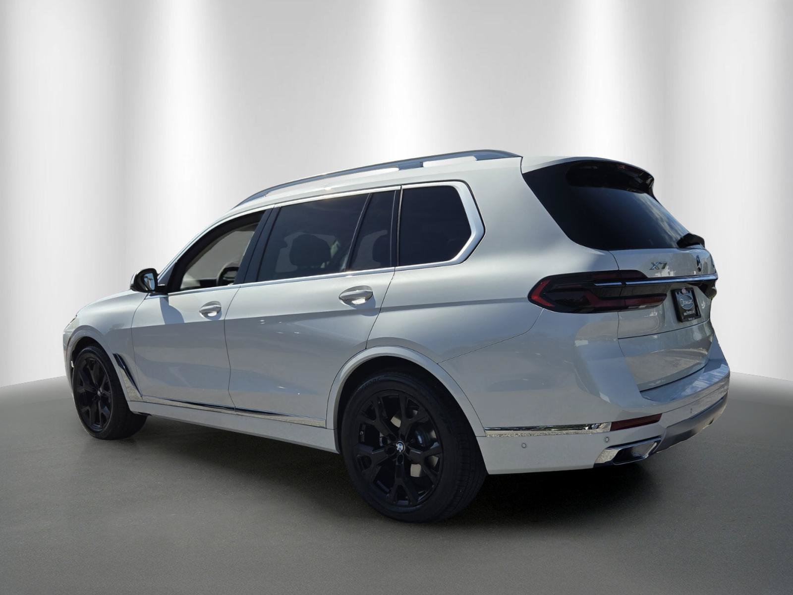 Certified 2026 BMW X7 xDrive40i AWD/4WD image 5