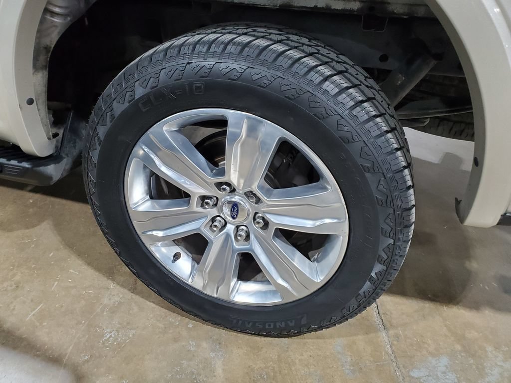 Used 2018 Ford F150 Platinum w/ Equipment Group 701A Luxury AWD/4WD image 42