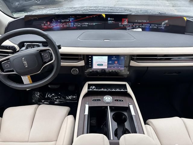 New 2027 Lincoln Navigator Premiere AWD/4WD image 15