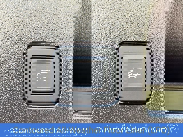 New 2025 Chevrolet Equinox EV LT image 17