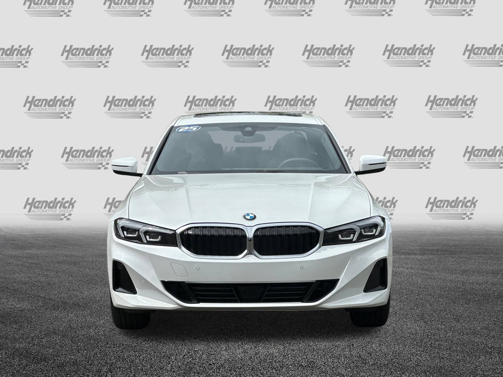 Used 2025 BMW 330i Sedan w/ Premium Package image 10