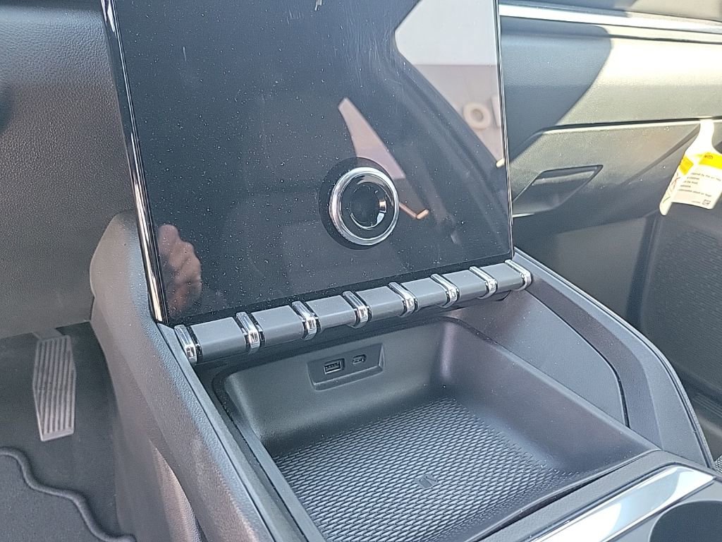 Used 2025 GMC Terrain Elevation w/ Technology Package II image 26