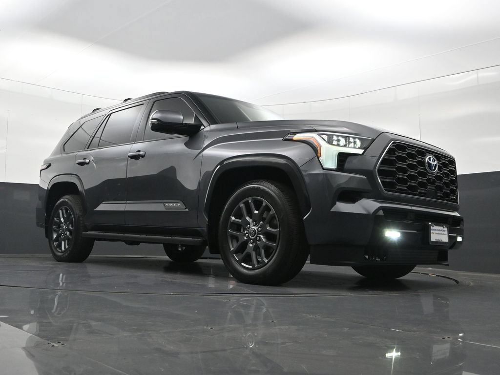 Used 2023 Toyota Sequoia Platinum AWD/4WD image 40