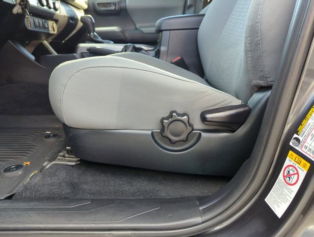 Used 2017 Toyota Tacoma SR5 w/ Tow Package image 11