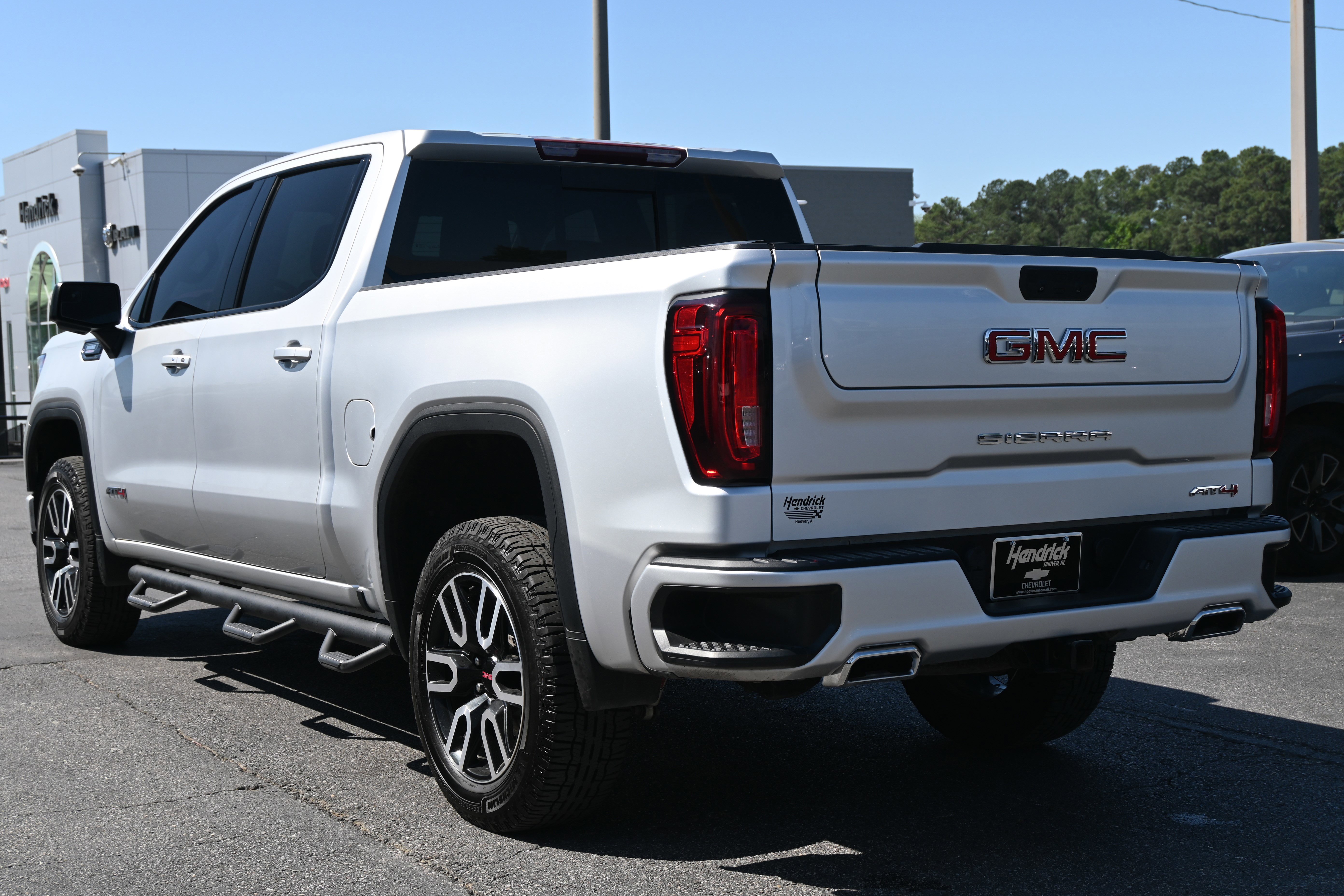 Used 2022 GMC Sierra 1500 AT4 w/ AT4 Preferred Package image 11