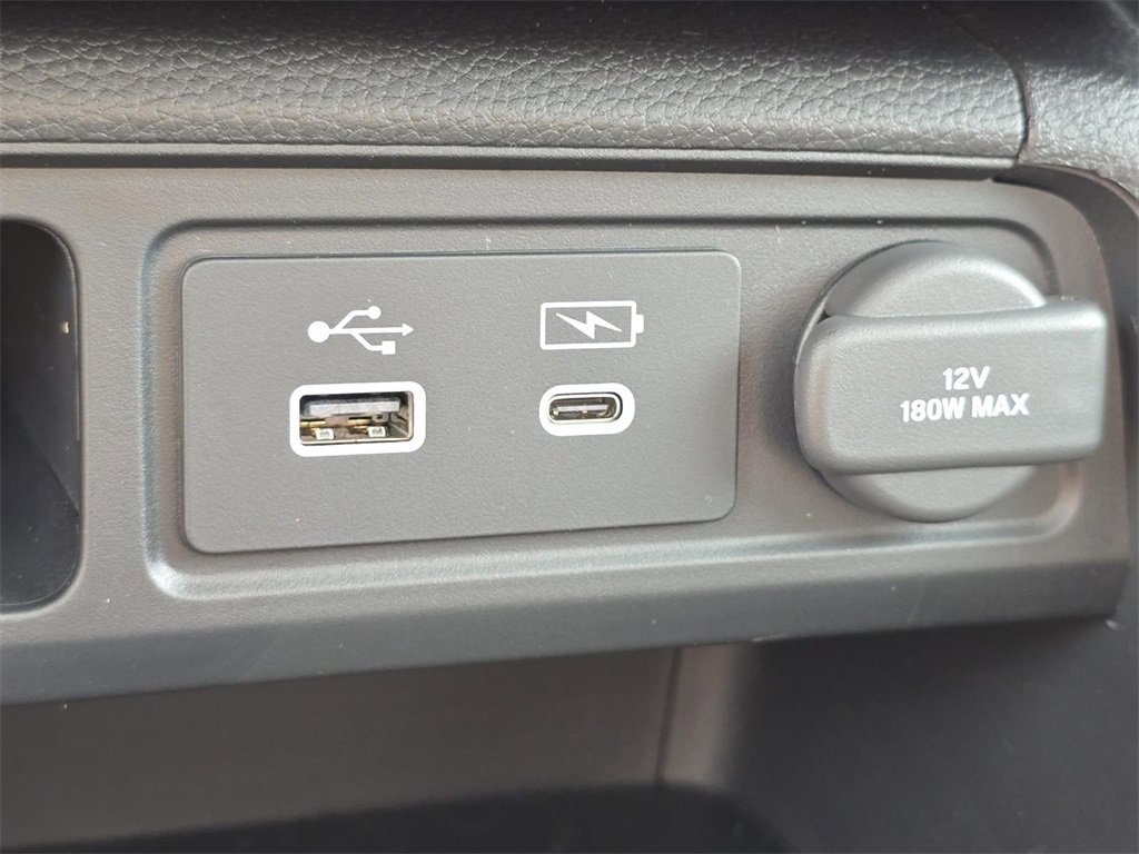 New 2025 Honda Pilot Touring image 11