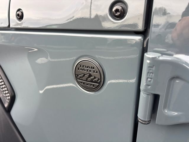 Used 2024 Jeep Wrangler Sport AWD/4WD image 33
