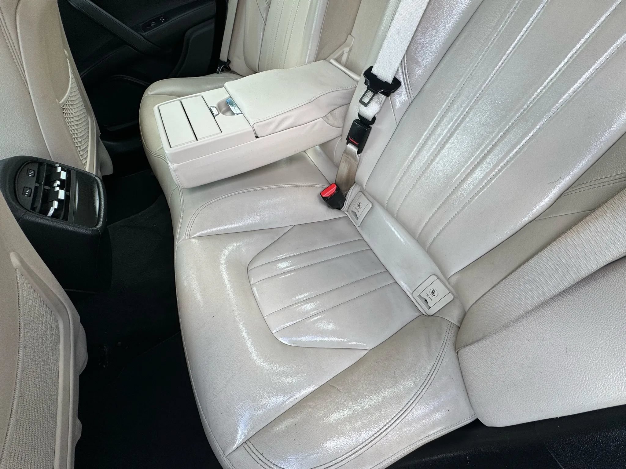 Used 2015 Maserati Ghibli RWD image 18