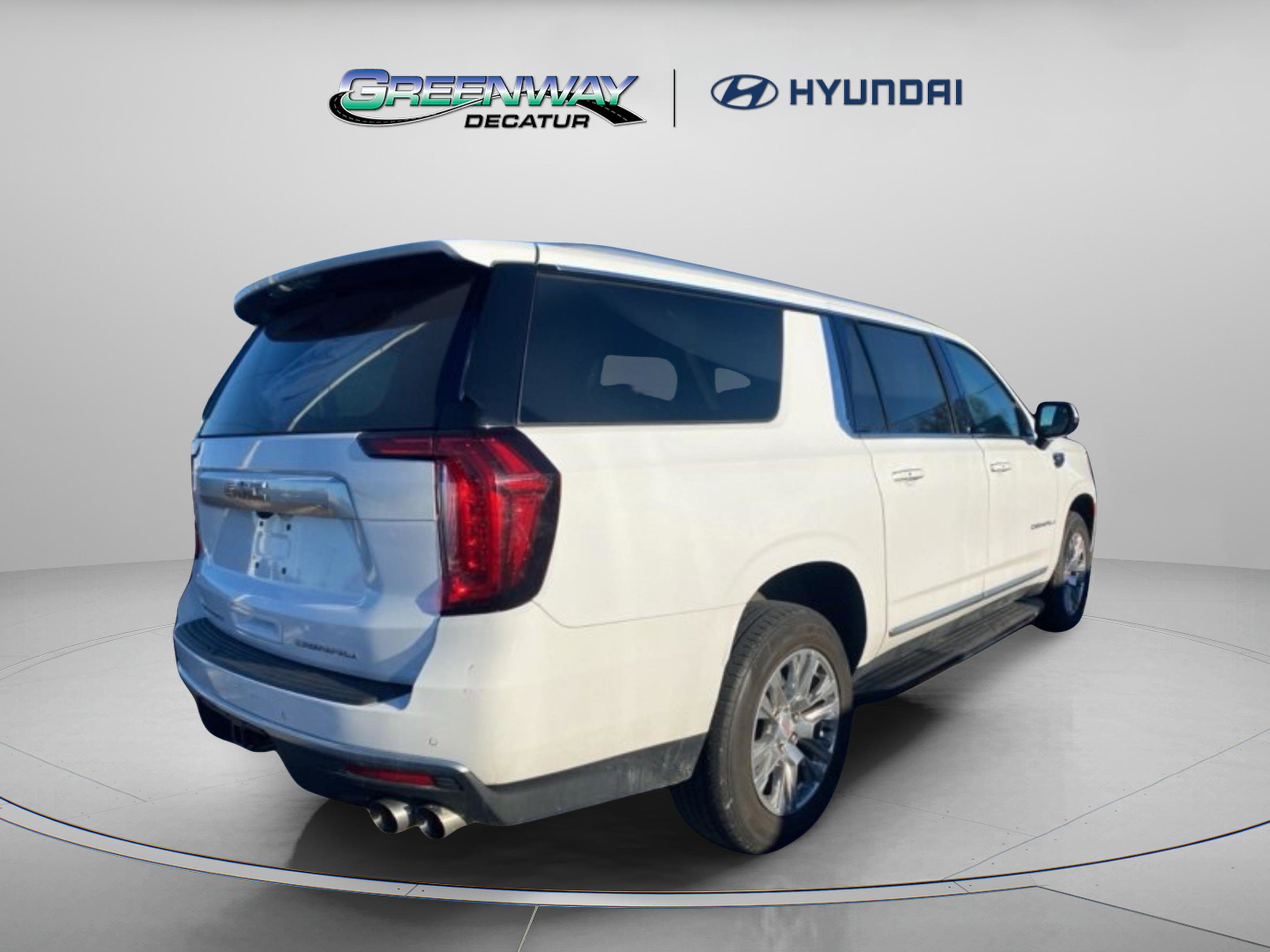 Used 2024 GMC Yukon XL Denali RWD image 6