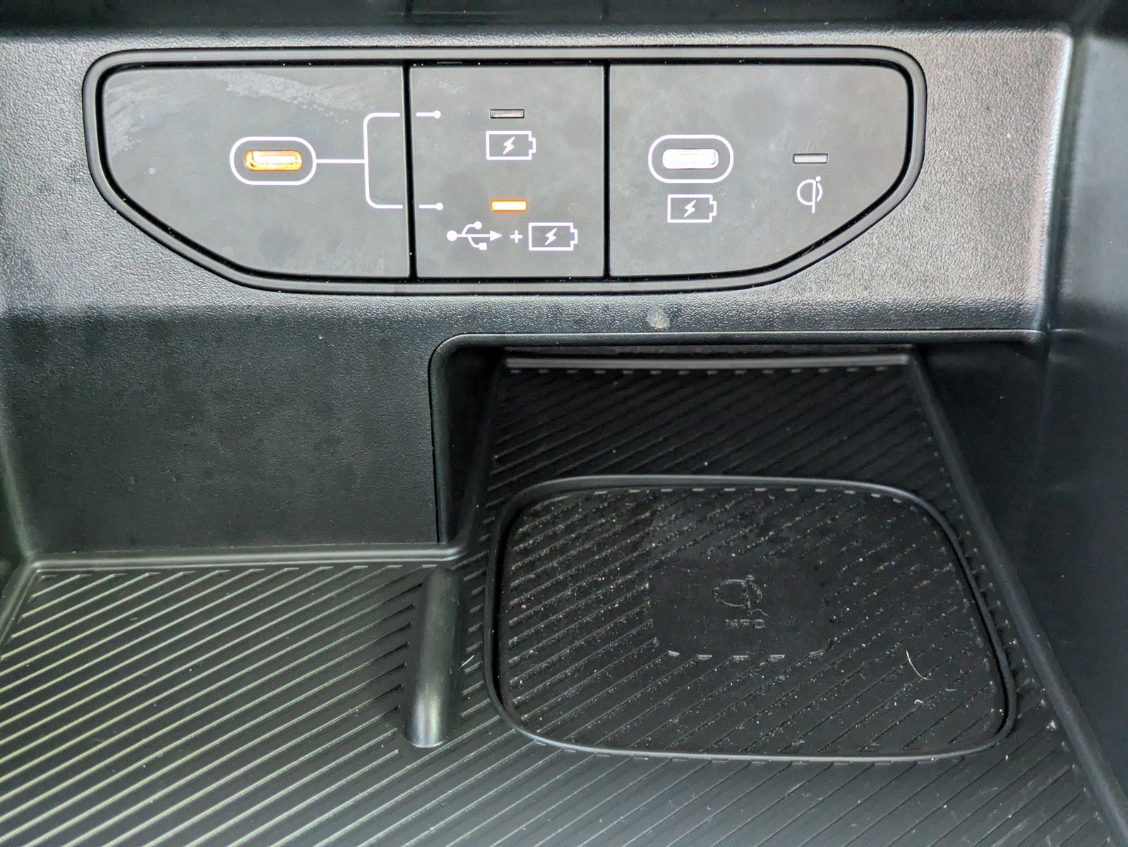 Certified 2025 Kia Sorento SX image 29