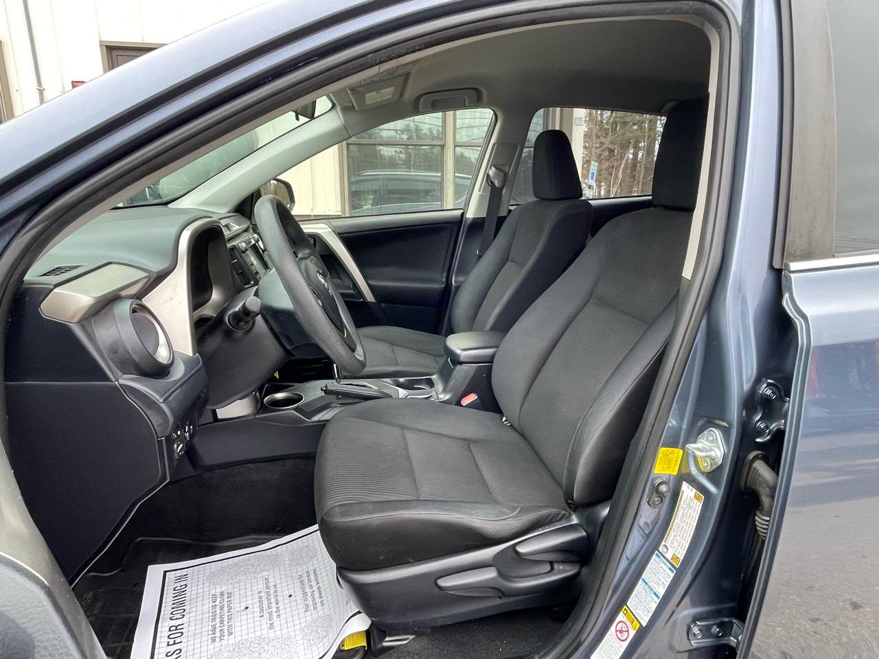 Used 2014 Toyota RAV4 LE image 11