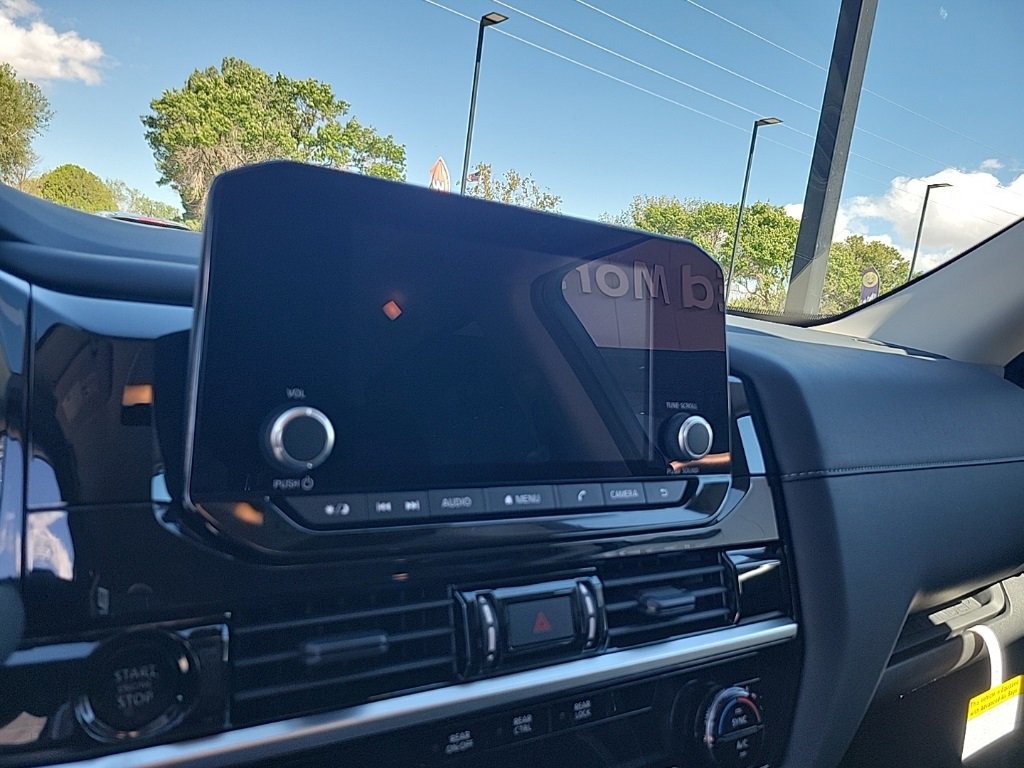 New 2025 Nissan Pathfinder SV w/ Cargo Package image 26