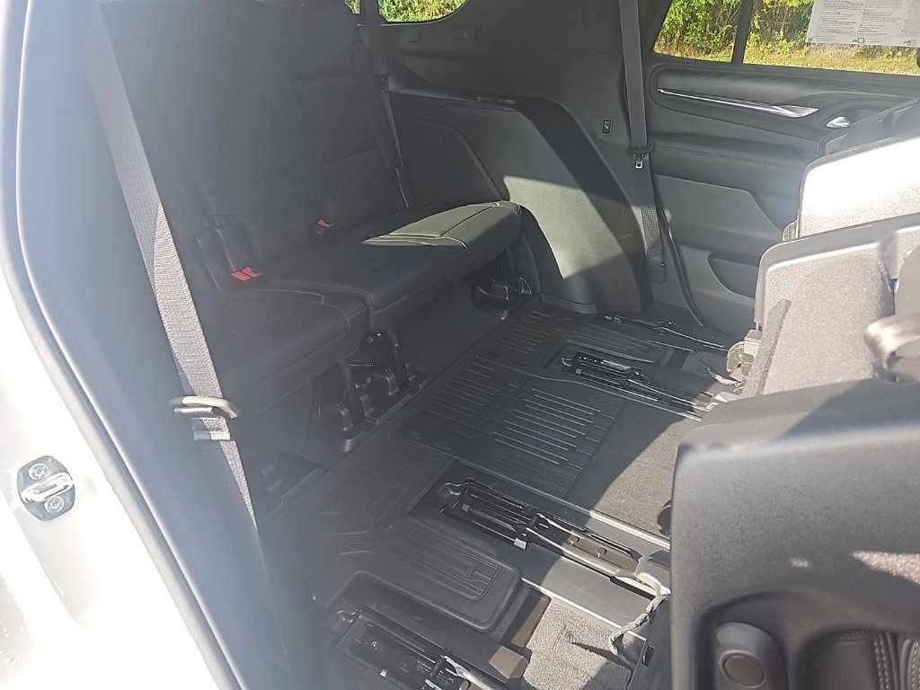 Used 2022 GMC Yukon Denali w/ Denali Premium Package image 32