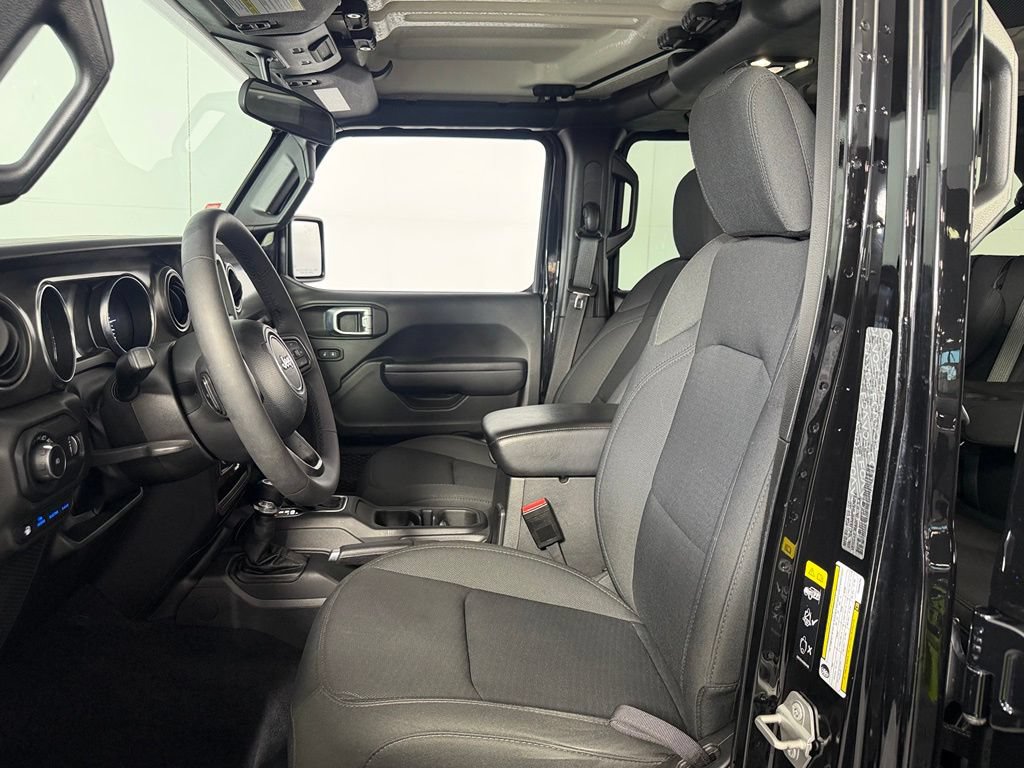 Used 2023 Jeep Wrangler Unlimited AWD/4WD image 21