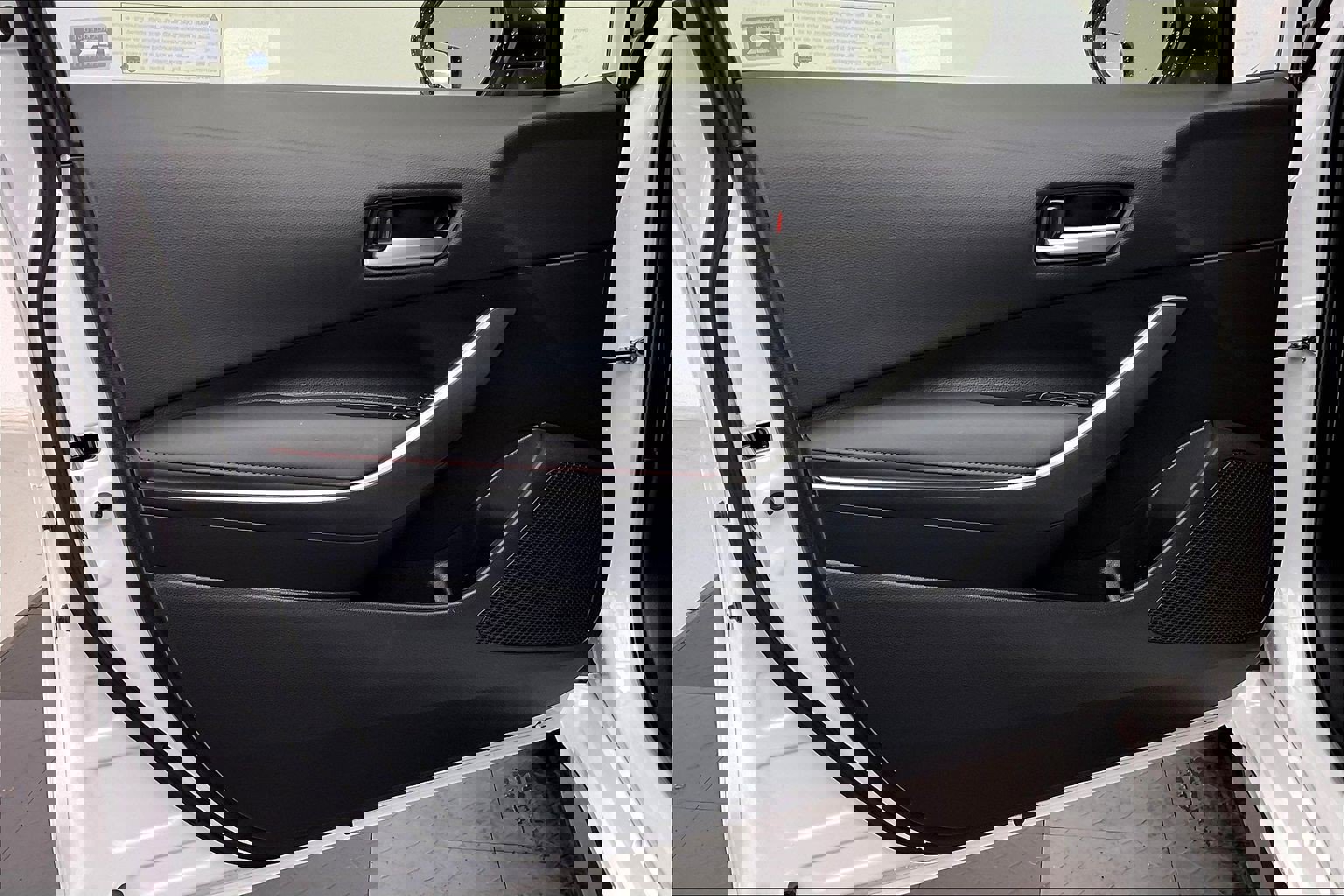 Used 2024 Toyota Corolla SE image 25