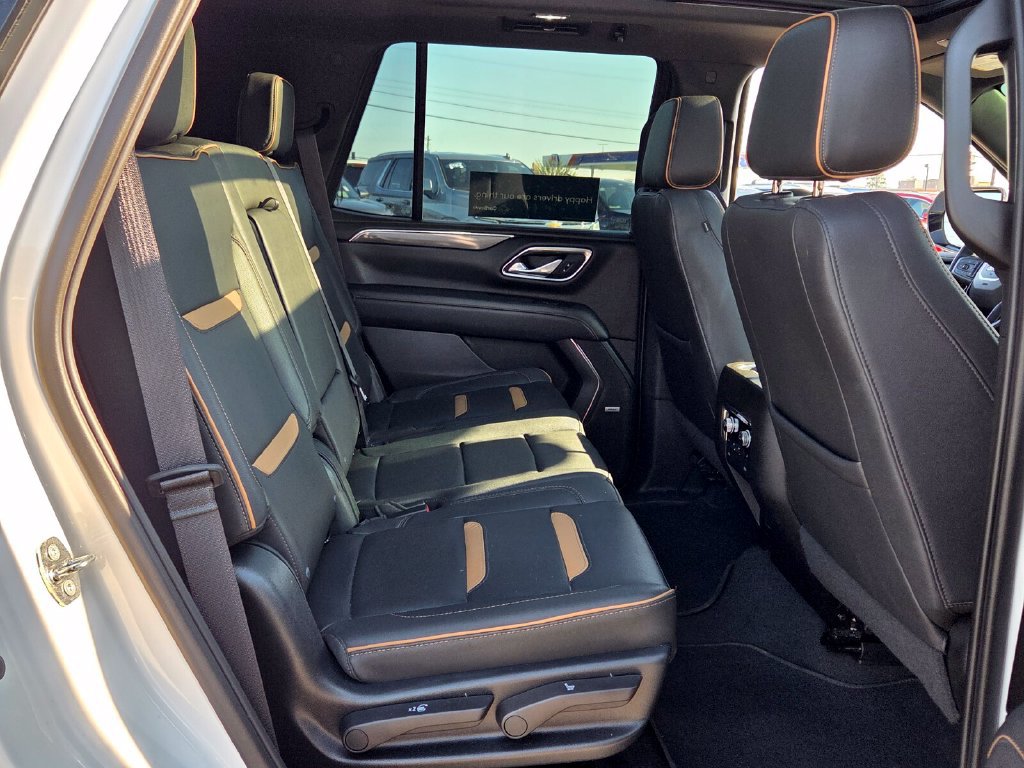 Certified 2023 GMC Yukon AT4 w/ AT4 Premium Plus Package AWD/4WD image 16