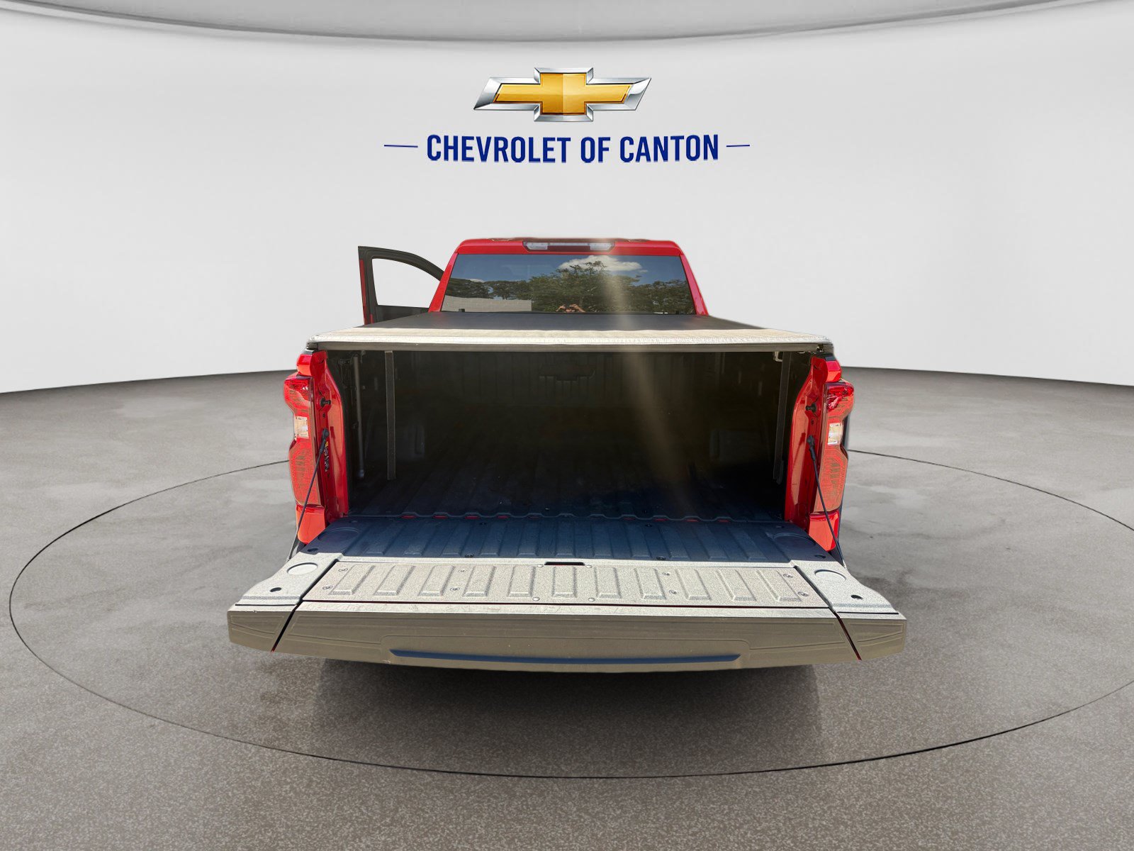 Used 2024 Chevrolet Silverado 1500 Custom Trail Boss w/ Turbomax Blackout Package AWD/4WD image 17