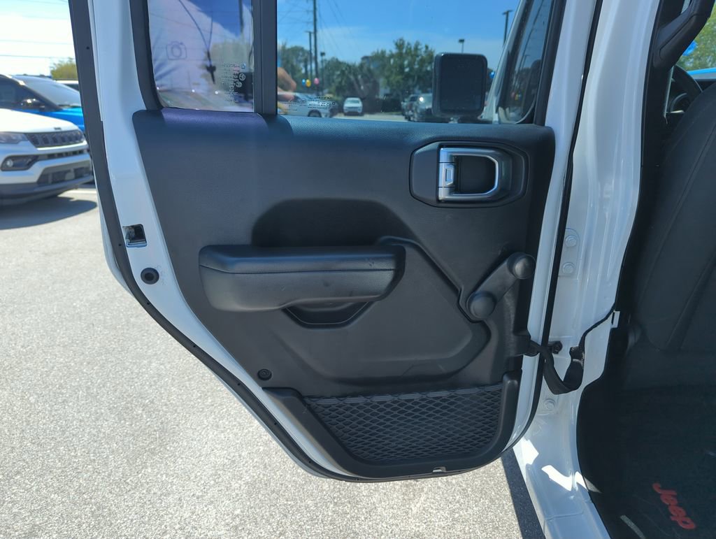 Used 2019 Jeep Wrangler Unlimited Sport image 26
