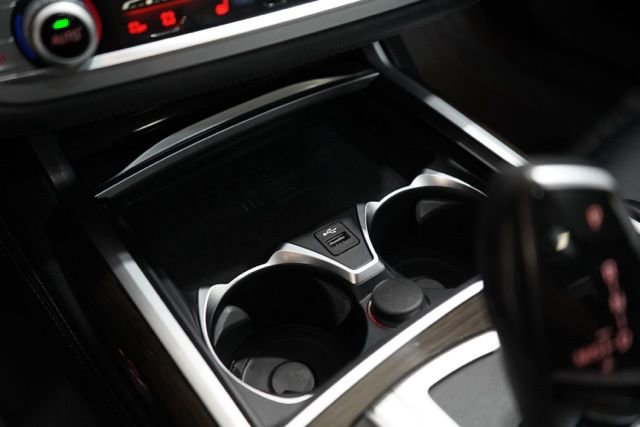 Used 2020 BMW 745e xDrive image 30