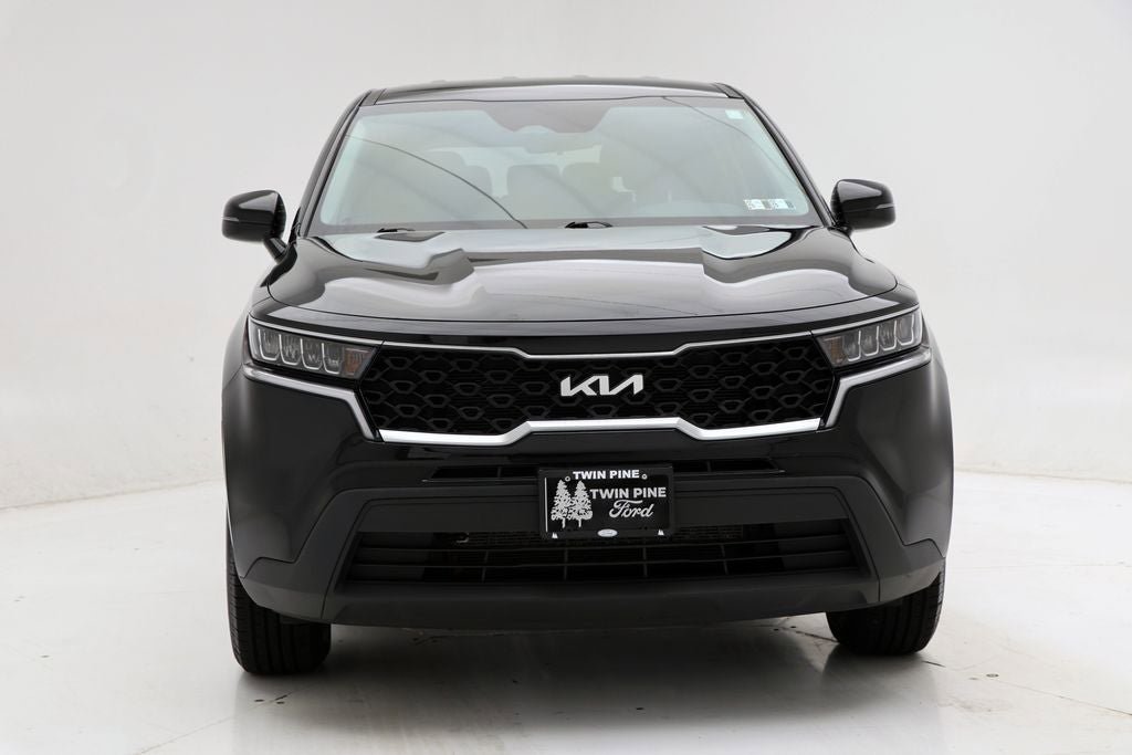 Used 2023 Kia Sorento LX AWD/4WD image 5