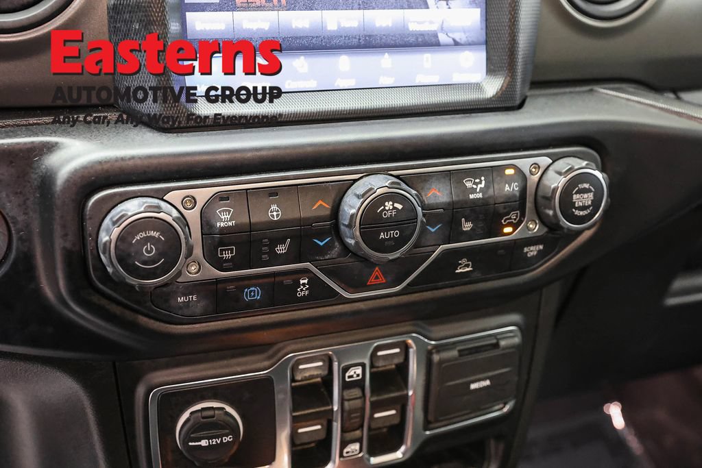 Used 2023 Jeep Wrangler Unlimited w/ Cold Weather Group AWD/4WD image 22