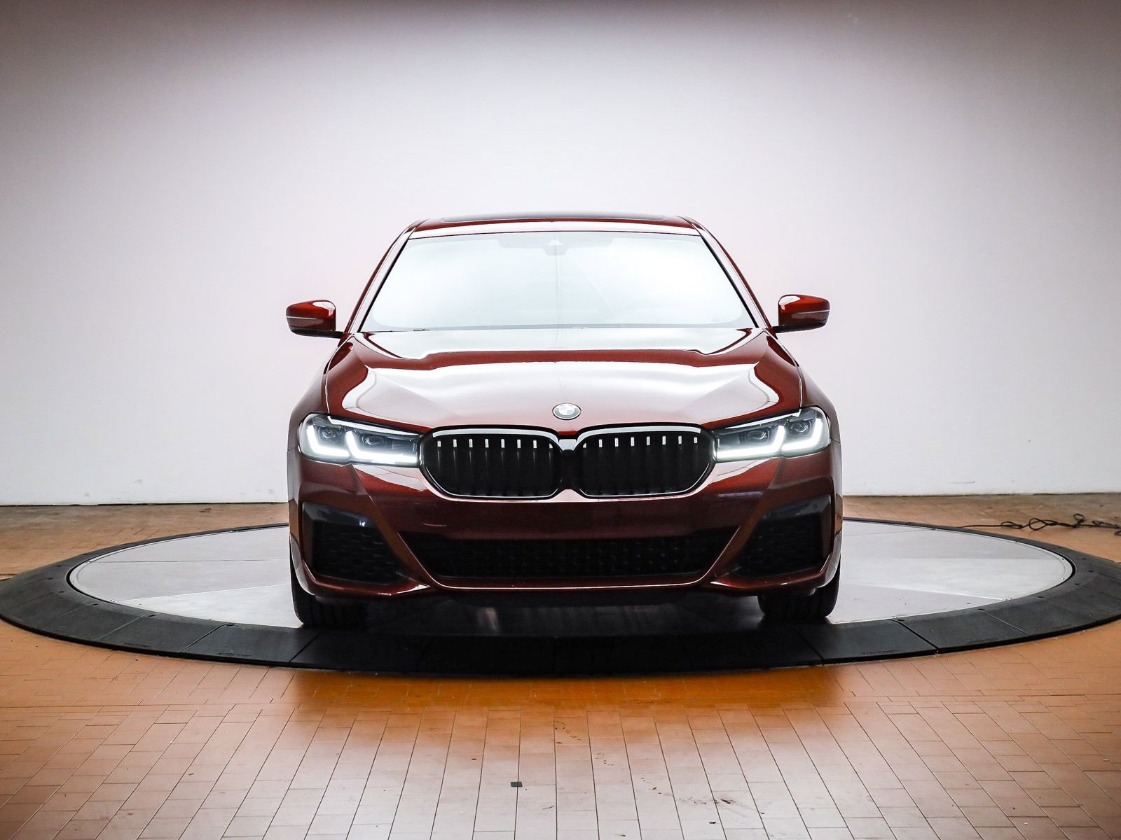 Certified 2023 BMW 540i w/ M Sport Package image 7