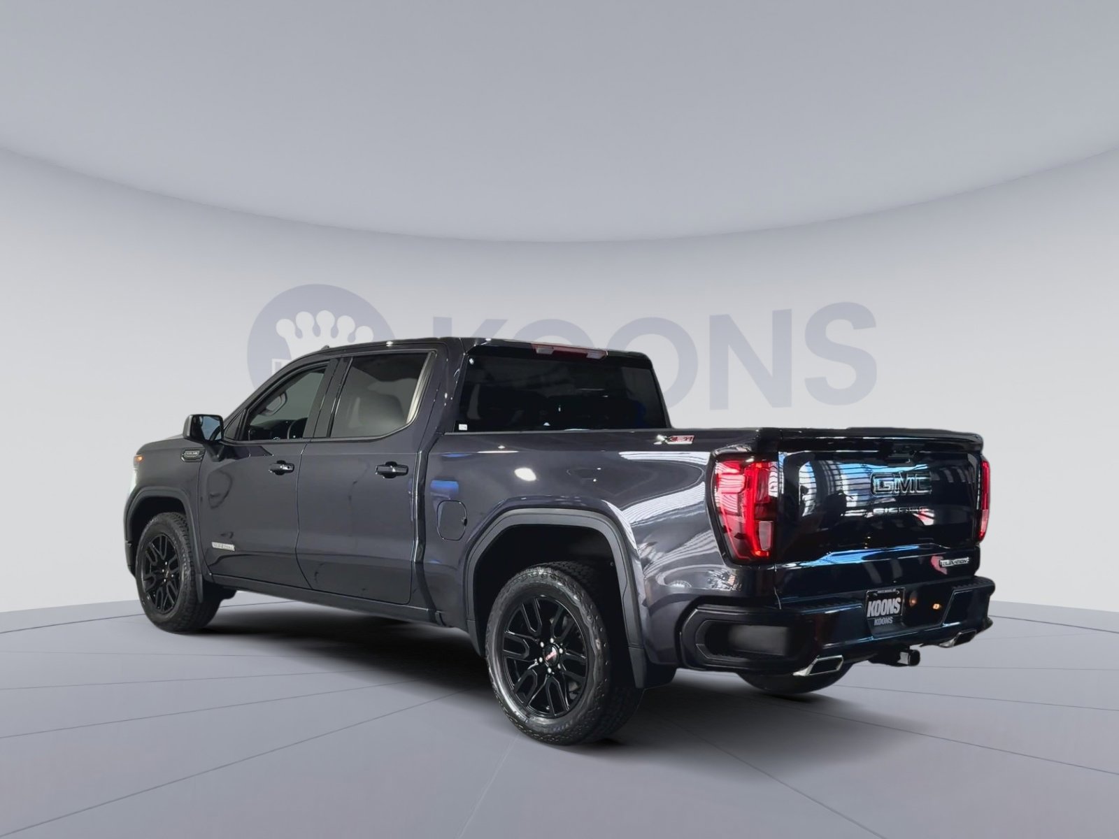 Used 2023 GMC Sierra 1500 Elevation image 10