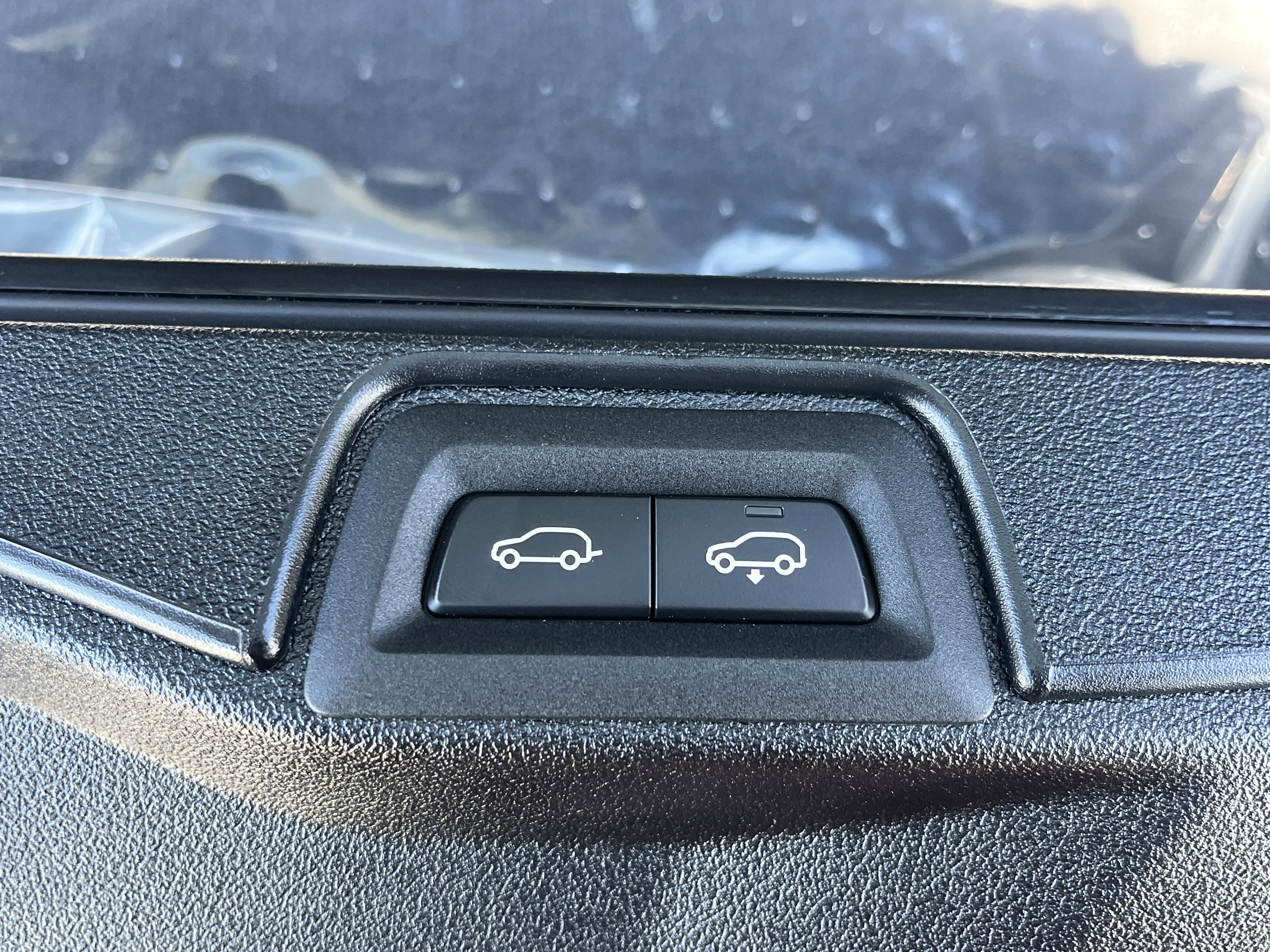 New 2026 BMW X5 xDrive50e w/ Premium Package AWD/4WD image 27